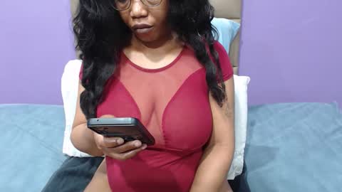 Snapshot of peachassxx chatting on 09-18-25, 05:31 peachy online show from 09-18-25, 05:31