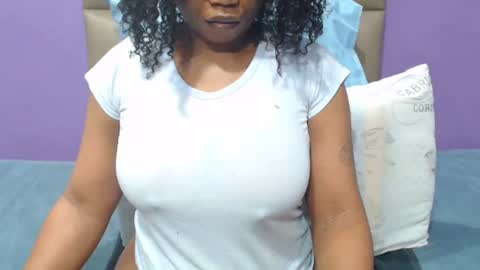 Snapshot of peachassxx chatting on 10-05-25, 05:28 peachy online show from 10-05-25, 05:28