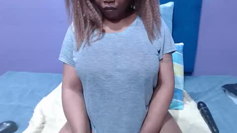 Snapshot of peachassxx chatting on 12-01-25, 05:56 peachy online show from 12-01-25, 05:56