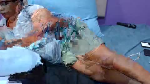 Snapshot of peachassxx chatting on 04-01-26, 01:41 peachy online show from 04-01-26, 01:41