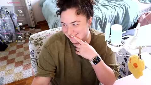 Peach Bandit online show from 04-16-26, 01:56