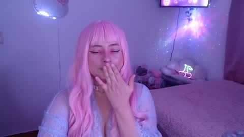 peacherry_ online show from 02-07-25, 01:47