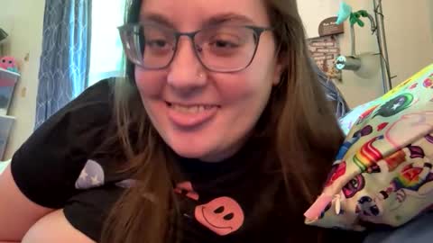 Snapshot of peachesbestfriend chatting on 05-14-26, 05:53 peachesbestfriend online show from 05-14-26, 05:53
