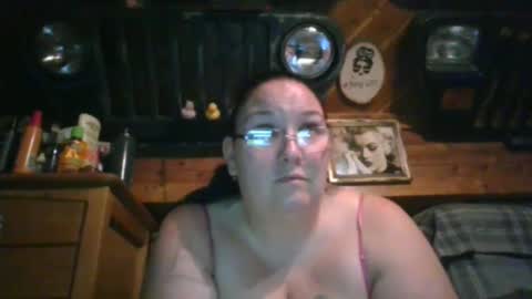 Snapshot of peachtree197 chatting on 12-04-24, 02:09 peachtree197 online show from 12-04-24, 02:09