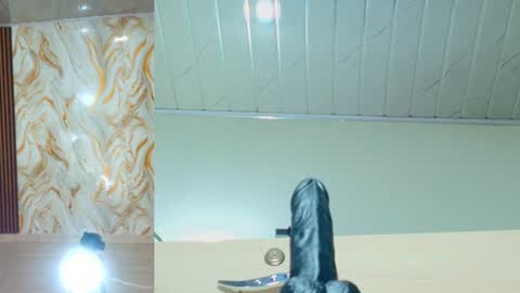 Snapshot of peachy__baby chatting on 06-11-26, 11:08 peachy__baby online show from 06-11-26, 11:08
