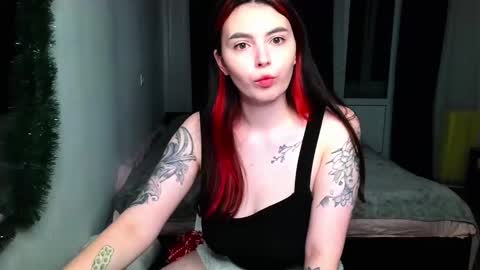 Snapshot of peachybabe__ chatting on 12-22-24, 10:58 Peachy online show from 12-22-24, 10:58