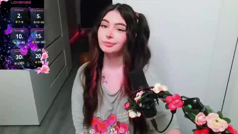 Snapshot of peachybabe__ chatting on 05-26-26, 10:28 Peachy online show from 05-26-26, 10:28
