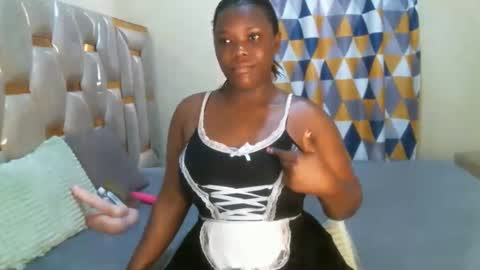 Snapshot of peachygirl255 chatting on 05-10-26, 06:18 Peachy online show from 05-10-26, 06:18