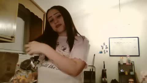 Snapshot of peachyhoneydrip chatting on 04-24-26, 05:10 peachyhoneydrip online show from 04-24-26, 05:10