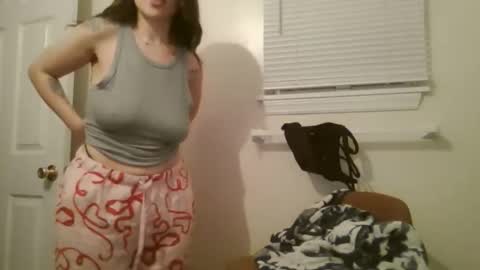 Snapshot of peachyhoneydrip chatting on 05-14-26, 06:09 peachyhoneydrip online show from 05-14-26, 06:09