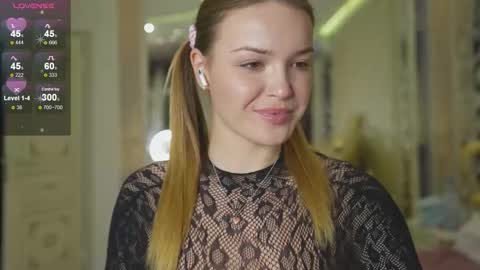 Angelina online show from 12-23-25, 02:09