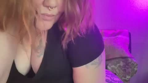 Peachy Nessa online show from 09-09-25, 12:21