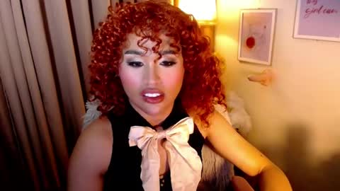 Snapshot of peakaboo_xx chatting on 05-01-26, 10:09 Angel Creamdensada online show from 05-01-26, 10:09