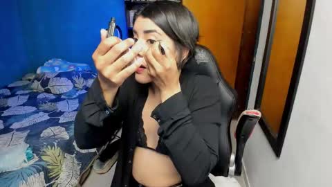 Tangerine Penaut online show from 09-23-25, 12:46