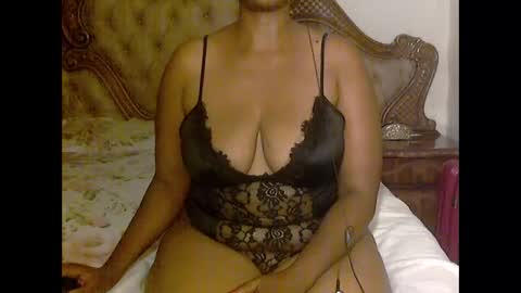 pearassmmm online show from 01-07-25, 08:42