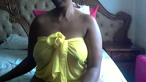 pearassmmm online show from 02-11-25, 06:40