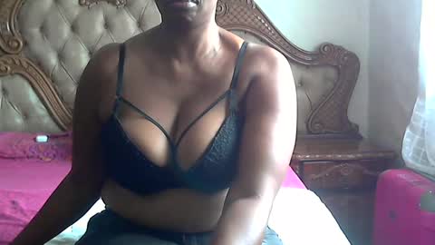 pearassmmm online show from 02-20-25, 11:09