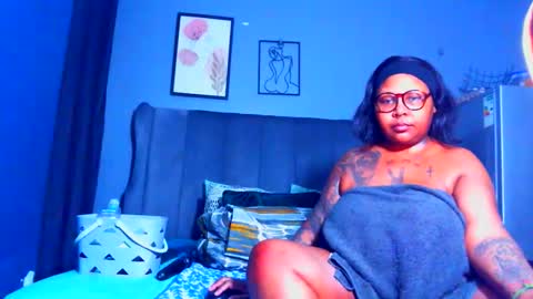 Pearl online show from 02-21-26, 07:04