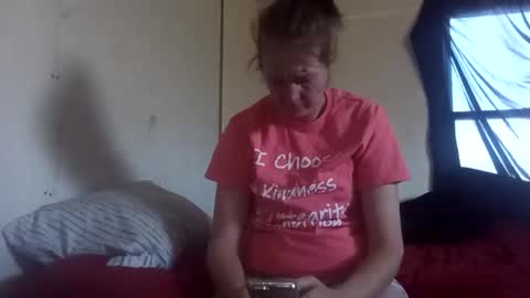 Pearl May online show from 12-30-24, 06:49