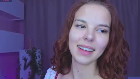 Snapshot of pearlyfichtner chatting on 07-10-26, 07:38 Floria online show from 07-10-26, 07:38