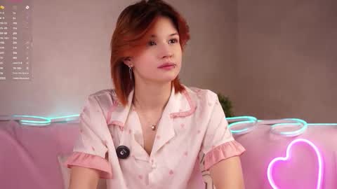 Lily online show from 10-07-25, 01:25