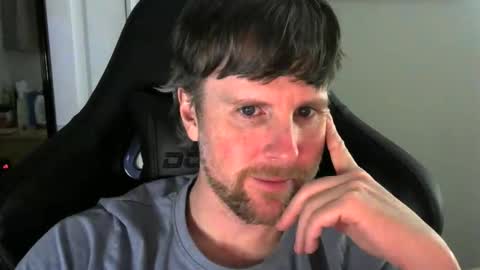 pecas90 online show from 04-22-26, 02:25