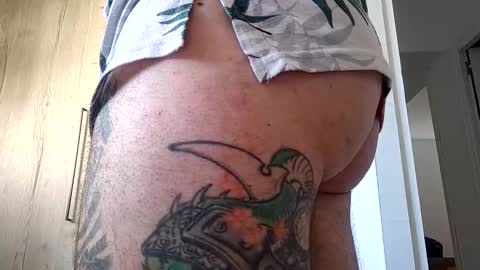 Snapshot of pececito69 chatting on 05-20-26, 03:51 Naturist online show from 05-20-26, 03:51