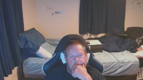 pecker40 online show from 03-04-25, 01:01