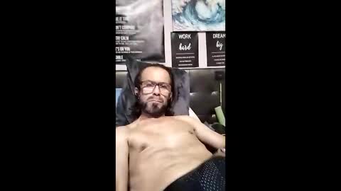 Snapshot of pedrocoelhopio chatting on 06-06-26, 12:49 pedrocoelhopio online show from 06-06-26, 12:49