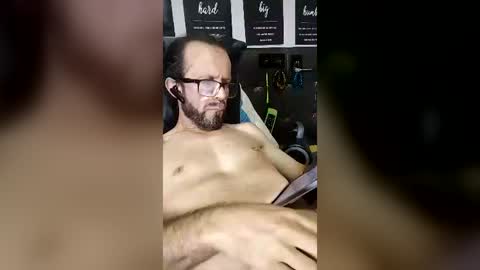 Snapshot of pedrocoelhopio chatting on 06-14-26, 04:53 pedrocoelhopio online show from 06-14-26, 04:53
