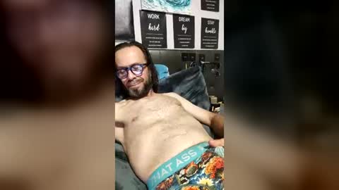 Snapshot of pedrocoelhopio chatting on 06-27-26, 01:32 pedrocoelhopio online show from 06-27-26, 01:32