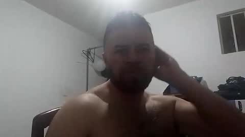 pedrodiaz130814 online show from 10-19-25, 04:18