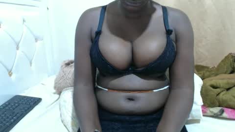 Snapshot of peekybarbie chatting on 10-26-25, 08:59 Barbie online show from 10-26-25, 08:59