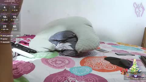 penelope_29 online show from 11-17-25, 01:22