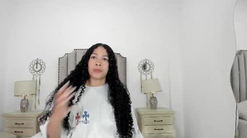 penelope douglas online show from 10-09-25, 06:11