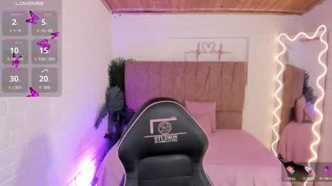 penelope online show from 11-23-25, 03:06