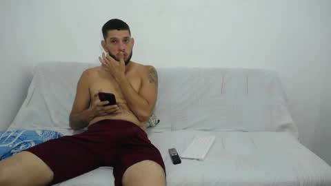 independent model online show from 04-11-26, 11:36