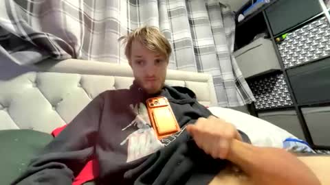 Penguin online show from 02-27-26, 07:03