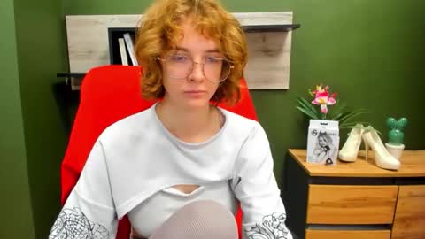 Penny online show from 09-17-25, 06:26