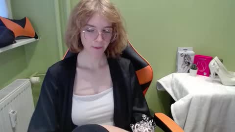 Penny online show from 11-20-25, 07:41