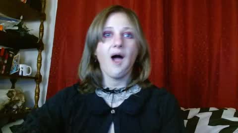 Snapshot of penny_understyx chatting on 01-03-25, 06:01 Loki online show from 01-03-25, 06:01
