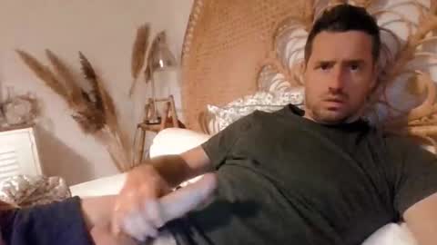 Snapshot of pep38fr chatting on 11-16-25, 02:33 bardamu online show from 11-16-25, 02:33