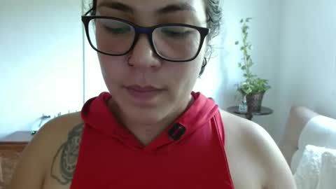 Snapshot of pepitt45 chatting on 05-08-26, 04:23 Megan online show from 05-08-26, 04:23