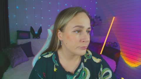 Dia  online show from 01-10-25, 10:39