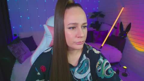 Dia  online show from 10-17-25, 08:55