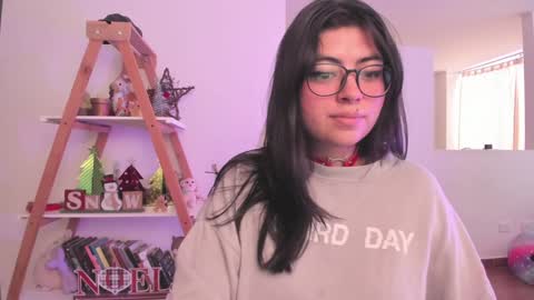 Sarah Ana Banana online show from 12-29-24, 10:25