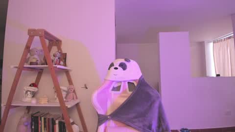 Sarah Ana Banana online show from 01-20-25, 10:59