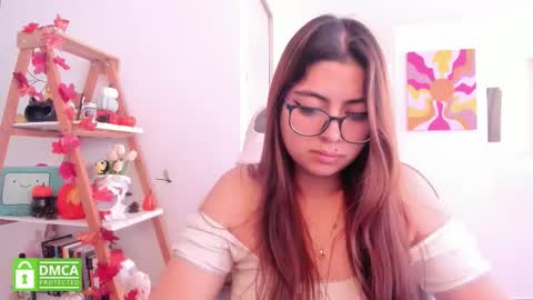 Sarah Ana Banana online show from 10-20-25, 07:36