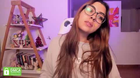 Sarah Ana Banana online show from 11-26-25, 12:00