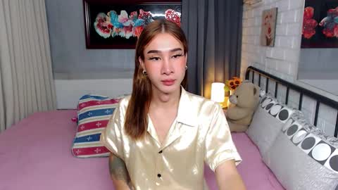 Chloe online show from 11-26-25, 09:27